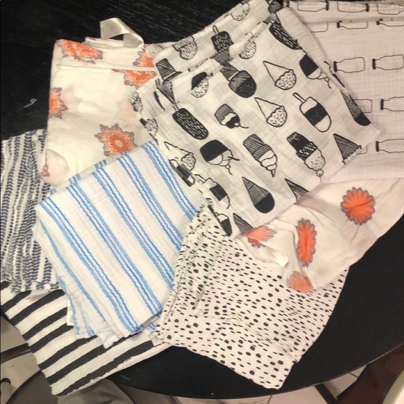 neutral swaddle blankets